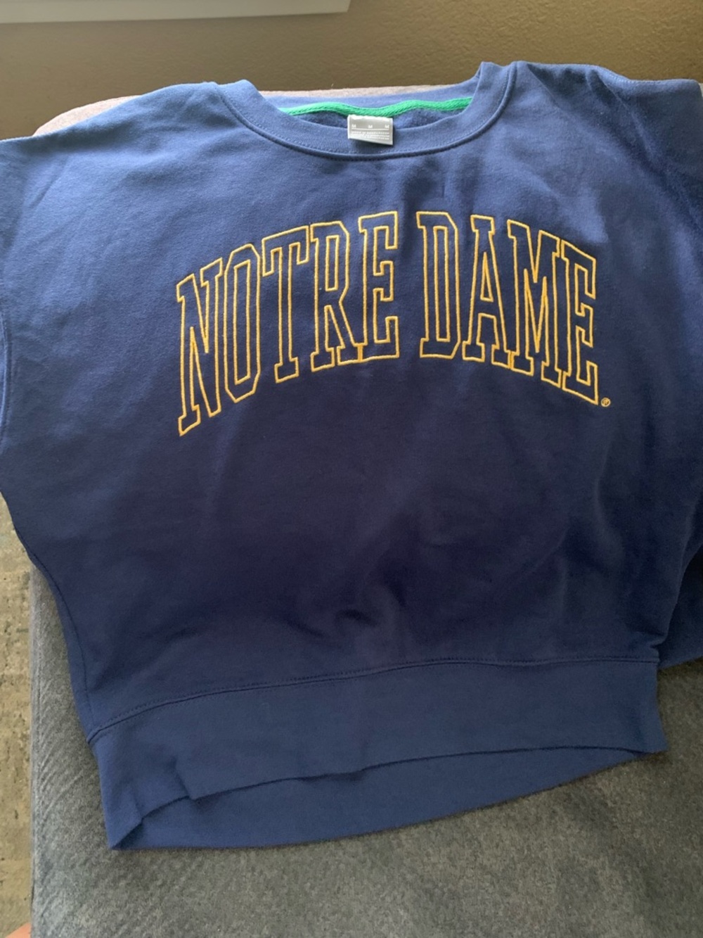 NWOT Notre Dame Navy Sweatshirt Adult Size Medium
